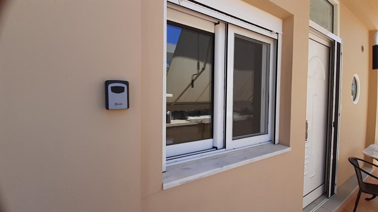 Dennis Stylish Apartment Kato Daratso Exterior photo