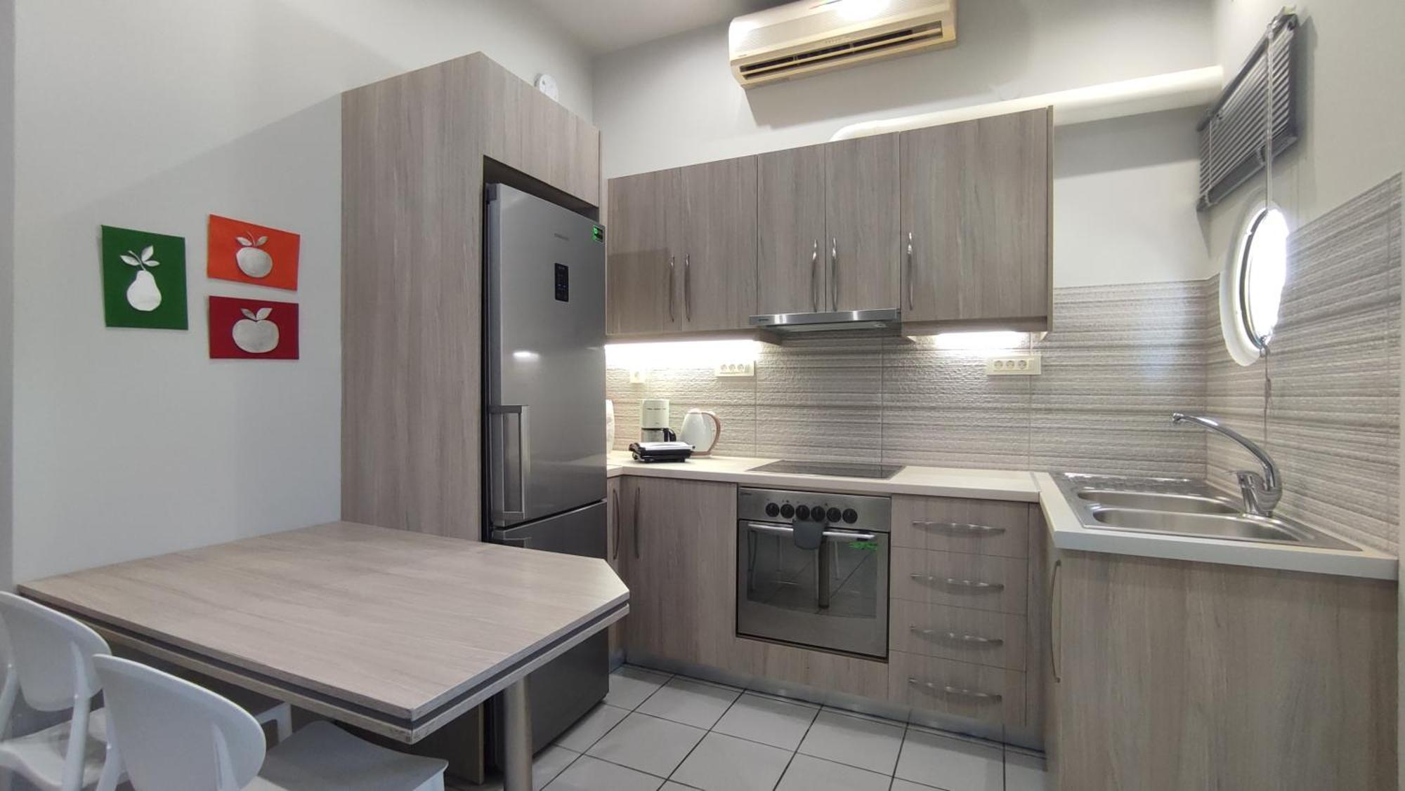 Dennis Stylish Apartment Kato Daratso Exterior photo